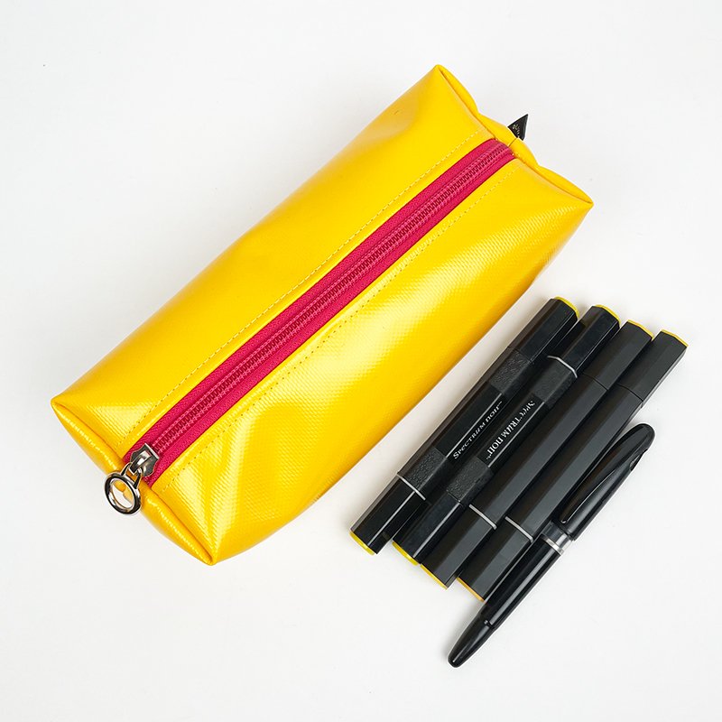 etui pierre geel